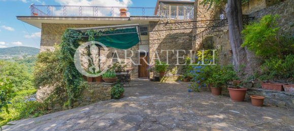 4 bedrooms Apartment in Florence, Italy No. 302704 16