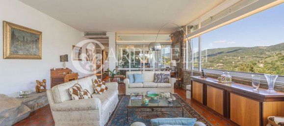 4 bedrooms Apartment in Florence, Italy No. 302704 4