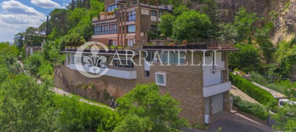 4 bedrooms Apartment in Florence, Italy No. 302704 12