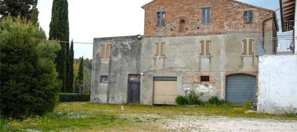 6 rooms House in Montefiore dell'Aso, Italy No. 106261 11