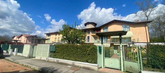 2 bedrooms Apartment in Malnate, Italy No. 265496 9