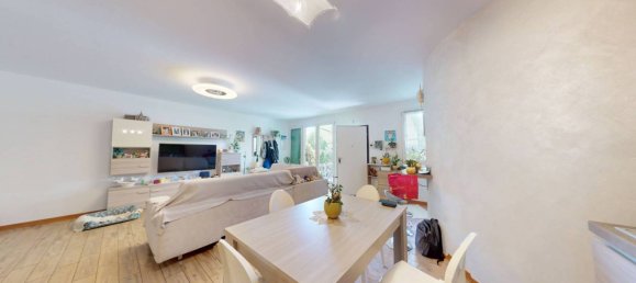 2 bedrooms Apartment in Malnate, Italy No. 265496 10