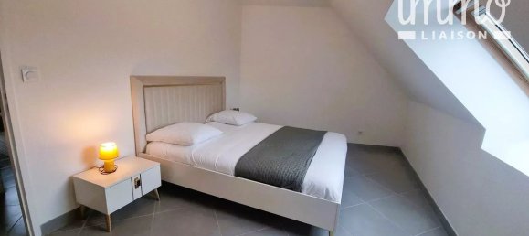 Casa de 4 dormitorios en Mont-pres-Chambord, France No. 220531 10