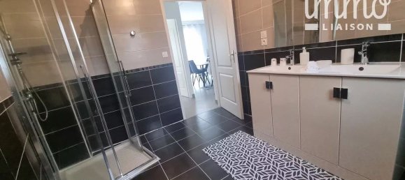 Casa de 4 dormitorios en Mont-pres-Chambord, France No. 220531 7