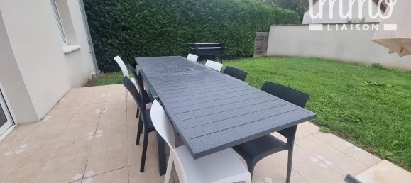 Casa de 4 dormitorios en Mont-pres-Chambord, France No. 220531 15