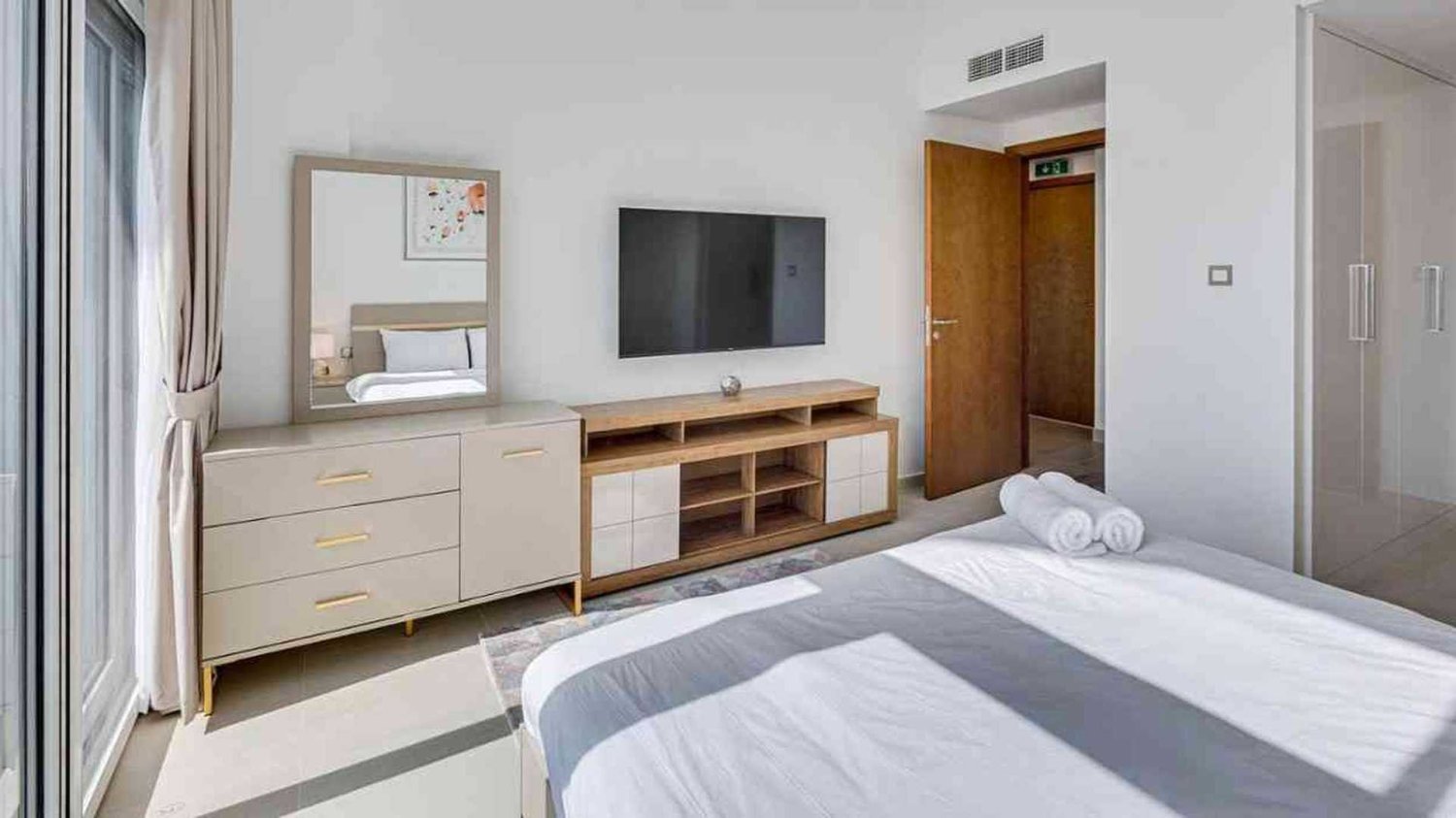 Apartamento de 2 dormitorios en MINA BY AZIZI, Palm Jumeirah, UAE No. 60373