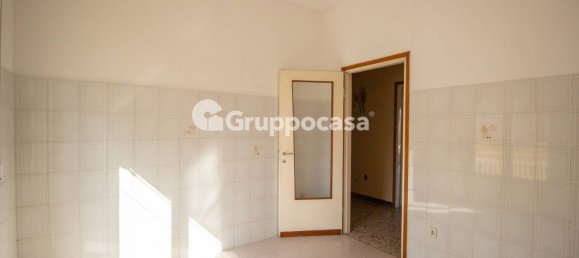 3 rooms Apartment in Magenta, Italy No. 15231 7