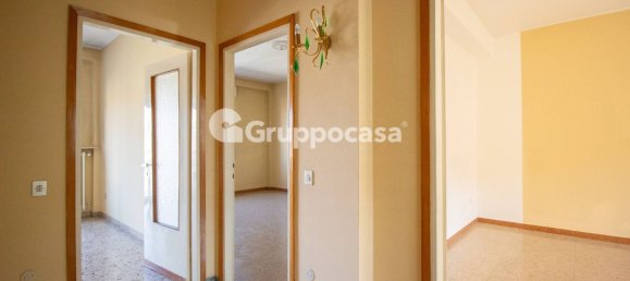 3 rooms Apartment in Magenta, Italy No. 15231 9