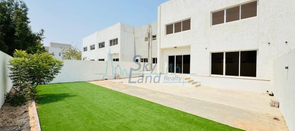 4 bedrooms Villa in Umm Suqeim, UAE No. 102586 2