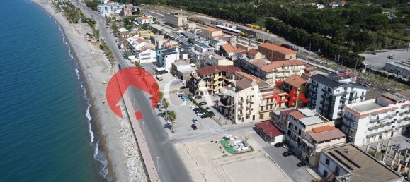 Квартира с 4 спальнями в Сант Агата ди Милителло, Италия № 325299 4