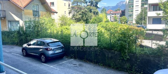 2 bedrooms Apartment in Annecy, France No. 191701 2