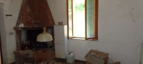 8 bedrooms House in Montalcino, Italy No. 377432 3