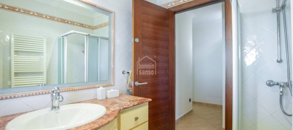 4 bedrooms Villa in Mahon, Spain No. 670 10