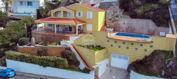 4 bedrooms Villa in Mahon, Spain No. 670 2