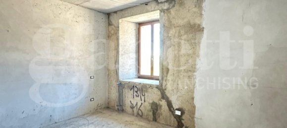 2 bedrooms Apartment in Siena, Italy No. 293946 9