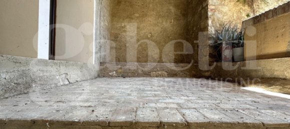 2 bedrooms Apartment in Siena, Italy No. 293946 17