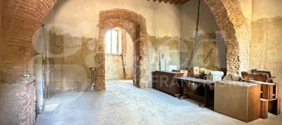 2 bedrooms Apartment in Siena, Italy No. 293946 6
