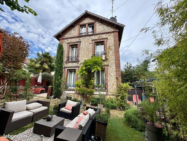 3 bedrooms House in Montmorency, France No. 360366