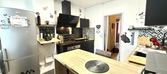 3 bedrooms Apartment in Mourenx, France No. 96570 3