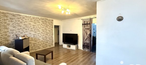 3 bedrooms Apartment in Mourenx, France No. 96570 7
