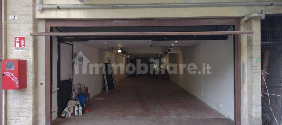 Склад 131м² в Генуя, Италия № 353298 13