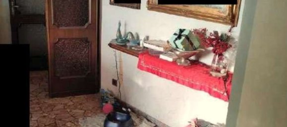 6 rooms Apartment in Cardano al Campo, Italy No. 3174 2