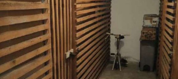 6 rooms Apartment in Cardano al Campo, Italy No. 3174 15