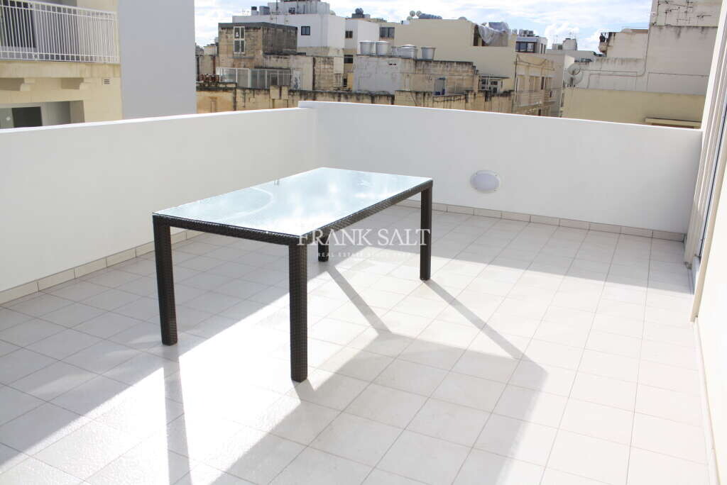 Пентхаус с 1 спальней в Слима, Мальта № 8788