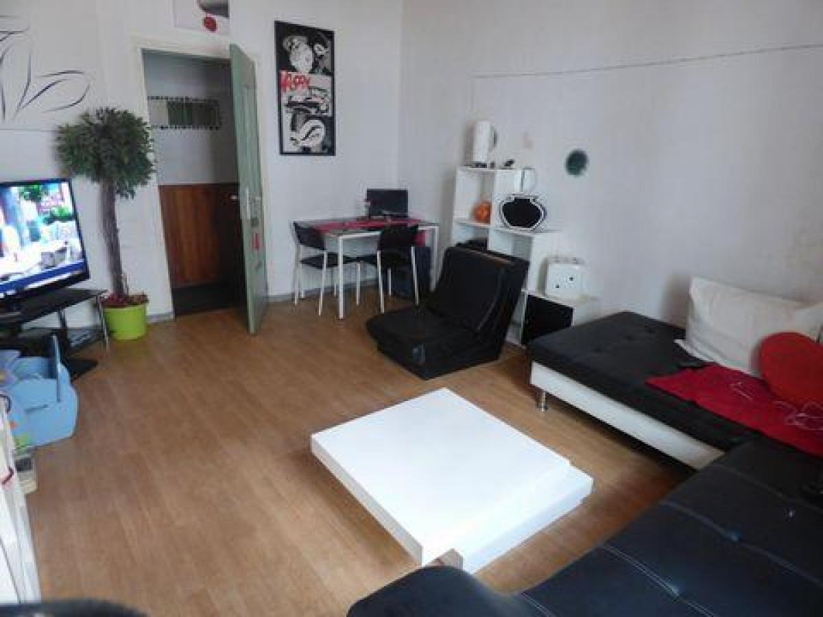 Кондоминиум  с 2 спальнями в Ним, Франция № 31223