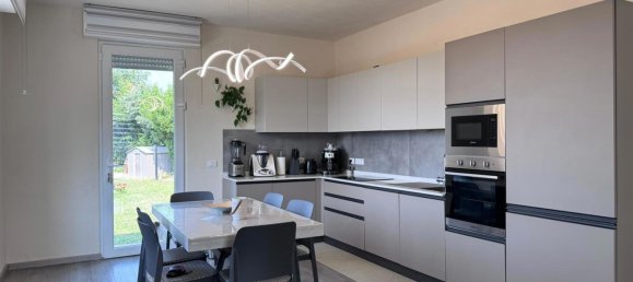 5 bedrooms Villa in Palazzolo sull'Oglio, Italy No. 266196 8