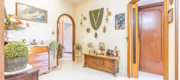 2 bedrooms Apartment in Rome, Italy No. 162653 9