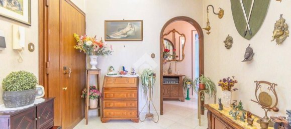 2 bedrooms Apartment in Rome, Italy No. 162653 7