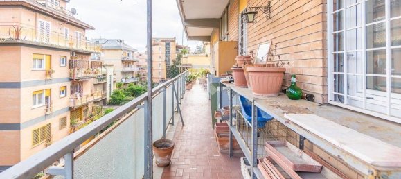 2 bedrooms Apartment in Rome, Italy No. 162653 26