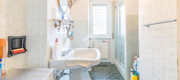 2 bedrooms Apartment in Rome, Italy No. 162653 6