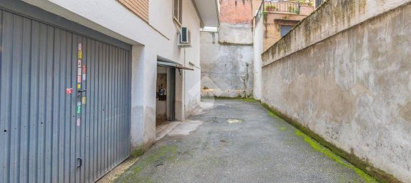 2 bedrooms Apartment in Rome, Italy No. 162653 38