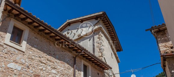 9 rooms House in Campello sul Clitunno, Italy No. 178549 6