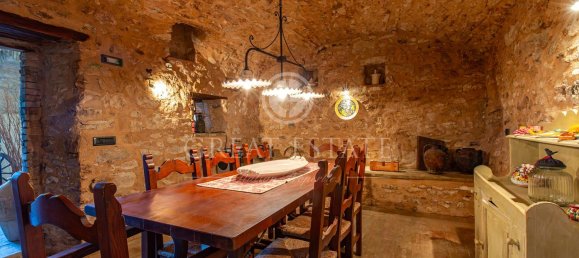 9 rooms House in Campello sul Clitunno, Italy No. 178549 22