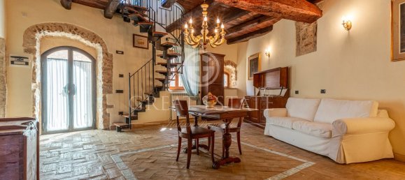 9 rooms House in Campello sul Clitunno, Italy No. 178549 14