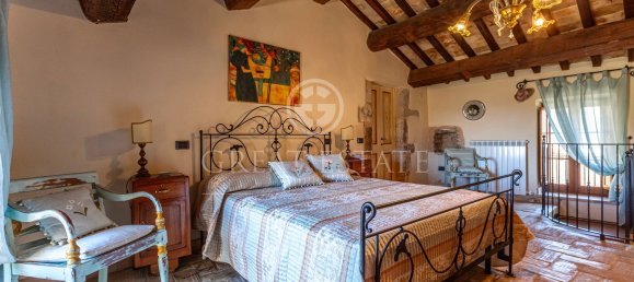 9 rooms House in Campello sul Clitunno, Italy No. 178549 26