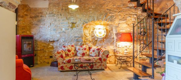 9 rooms House in Campello sul Clitunno, Italy No. 178549 19