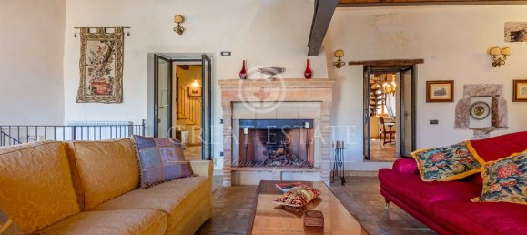 9 rooms House in Campello sul Clitunno, Italy No. 178549 11