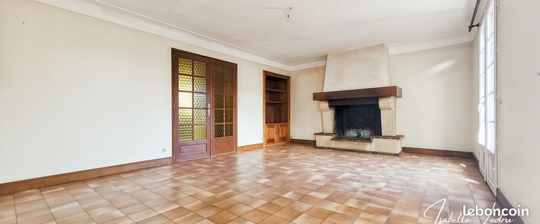 Дом с 4 спальнями в Атлантическая Луара, Франция № 289498