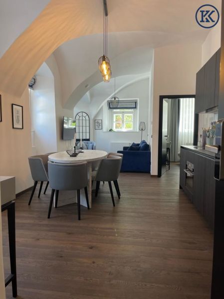 2-salle Appartement à Dobling, Austria No. 8728