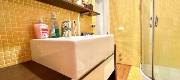 2 bedrooms Apartment in Florence, Italy No. 353119 12