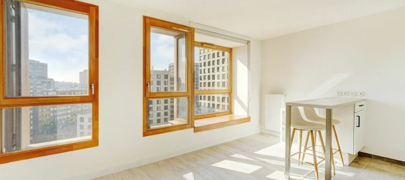 1 bedroom Apartment in Paris, France No. 334717 2