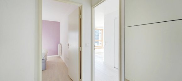 1 bedroom Apartment in Paris, France No. 334717 10