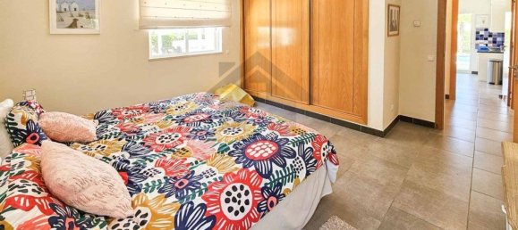 4 Schlafzimmer Haus in Ferragudo, Portugal, Nr. 100449 19