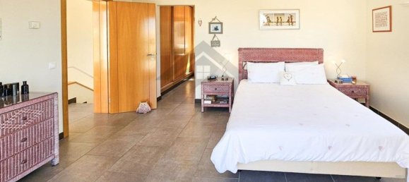 4 Schlafzimmer Haus in Ferragudo, Portugal, Nr. 100449 27