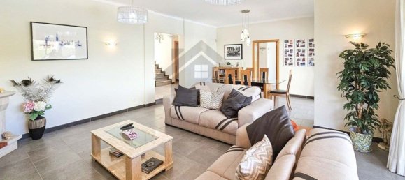 4 Schlafzimmer Haus in Ferragudo, Portugal, Nr. 100449 16