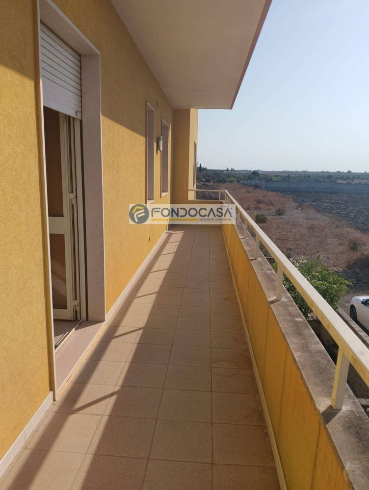 4 Schlafzimmer Wohnung in San Donato di Lecce, Italy, Nr. 359851